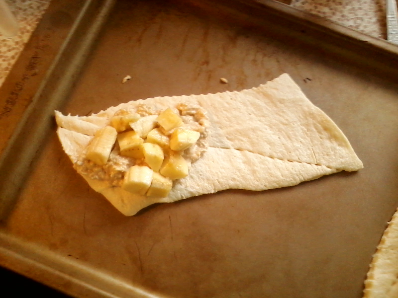 Illustration for article titled Cooking with the Man-bear: Banana Turnovers